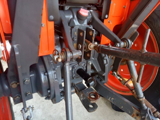 คูโบต้า L3008DT 4 WD ใบมีดช้าง ตัดหญ้าใหม่ ทะเบียนพร้อม