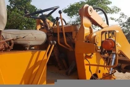 ขาย 255,000 รถตัก TCM STD 25 สภาพพร้อมใช้งาน เครื่องแน่น เกียร์ดี ปั้มแรงทำงานได้ดีครับ  รถอยู่ จ.อุดรธานี โทร&amp;ไอดีไลน์ 0610710295