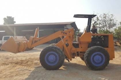 ขาย 255,000 รถตัก TCM STD 25 สภาพพร้อมใช้งาน เครื่องแน่น เกียร์ดี ปั้มแรงทำงานได้ดีครับ  รถอยู่ จ.อุดรธานี โทร&amp;ไอดีไลน์ 0610710295