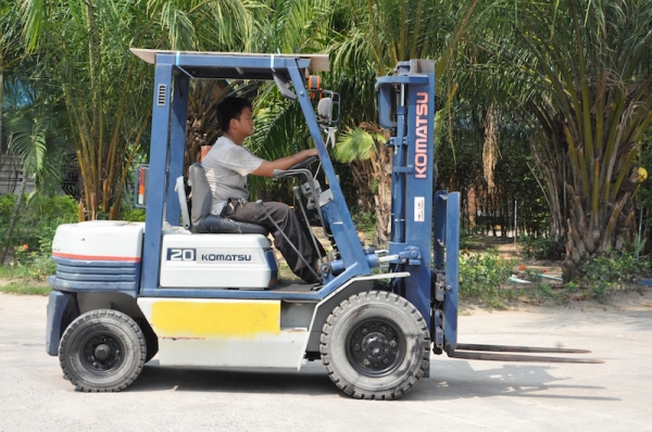 ขายFORKLIFT KOMATSU FG20-11(2ตัน)(งาสไลด์) สวยเดิมจากญี่ปุ่น ยังไม่เคยใช้ในไทย 145,000เท่านั้น!!