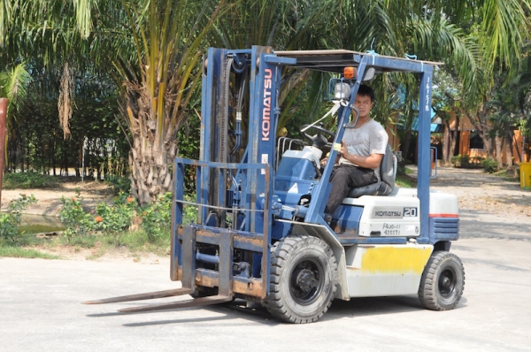 ขายFORKLIFT KOMATSU FG20-11(2ตัน)(งาสไลด์) สวยเดิมจากญี่ปุ่น ยังไม่เคยใช้ในไทย 145,000เท่านั้น!!