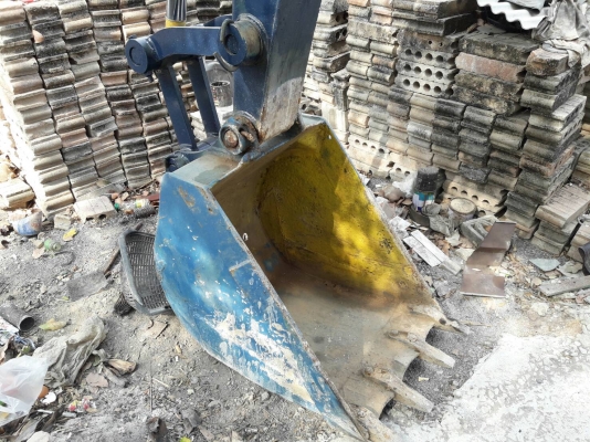 ขายรถแบ็คโฮ Komatsu pc 60-3 เก่าญี่ปุ่น อินวอย 385,000 บาท ขายรถแบ็คโฮ Komatsu pc 60-3 เก่าญี่ปุ่น อินวอย 385,000 บาท