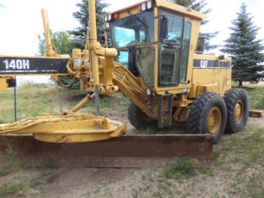 CAT 140H # 2ZK04756 เก่า USA