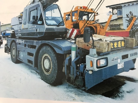 รถขุด 7 ตัน KOBELCO SK70SR-1ES YT04 มือสองญี่ปุ่น รถขุด 7 ตัน KOBELCO SK70SR-1ES YT04 มือสองญี่ปุ่น