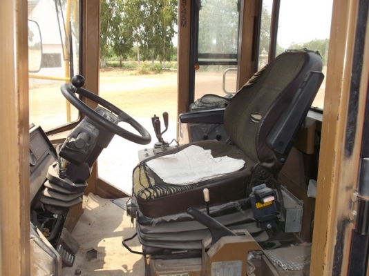 CAT 924F 1.9คิว ราคาไม่แพง