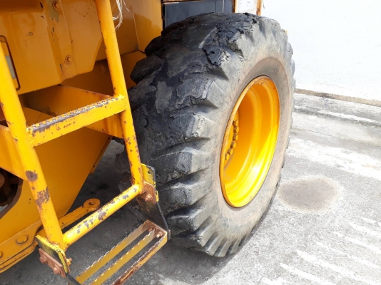 CAT 924F 1.9คิว ราคาไม่แพง