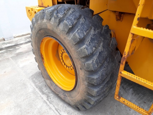 CAT 924F 1.9คิว ราคาไม่แพง