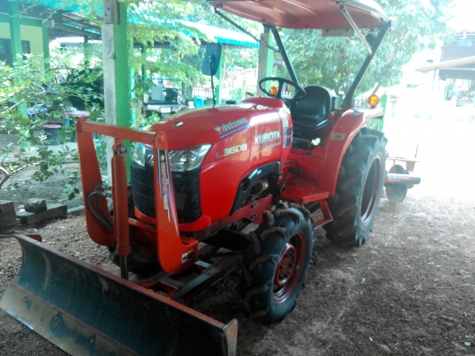 ขายรถไถ 36 แรง ปี 53  2005 ซ.ม. สภาพดีพร้อมใช้เครื่องดีเกียร์พร้อมโอนอุปกรณ์ 2 ชิ้น