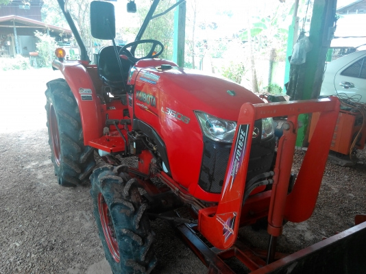 ขายรถไถ 36 แรง ปี 53 2005 ซ.ม. สภาพดีพร้อมใช้เครื่องดีเกียร์พร้อมโอนอุปกรณ์ 2 ชิ้น ขายรถไถ 36 แรง ปี 53 2005 ซ.ม. สภาพดีพร้อมใช้เครื่องดีเกียร์พร้อมโอนอุปกรณ์ 2 ชิ้น