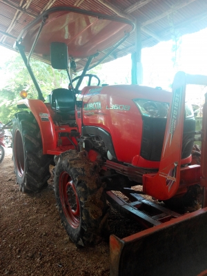 ขายรถไถ 36 แรง ปี 53 2005 ซ.ม. สภาพดีพร้อมใช้เครื่องดีเกียร์พร้อมโอนอุปกรณ์ 2 ชิ้น ขายรถไถ 36 แรง ปี 53 2005 ซ.ม. สภาพดีพร้อมใช้เครื่องดีเกียร์พร้อมโอนอุปกรณ์ 2 ชิ้น