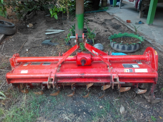 ขายรถไถ 36 แรง ปี 53 2005 ซ.ม. สภาพดีพร้อมใช้เครื่องดีเกียร์พร้อมโอนอุปกรณ์ 2 ชิ้น ขายรถไถ 36 แรง ปี 53 2005 ซ.ม. สภาพดีพร้อมใช้เครื่องดีเกียร์พร้อมโอนอุปกรณ์ 2 ชิ้น