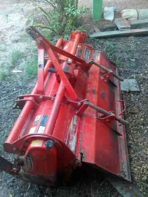 ขายรถไถ 36 แรง ปี 53 2005 ซ.ม. สภาพดีพร้อมใช้เครื่องดีเกียร์พร้อมโอนอุปกรณ์ 2 ชิ้น ขายรถไถ 36 แรง ปี 53 2005 ซ.ม. สภาพดีพร้อมใช้เครื่องดีเกียร์พร้อมโอนอุปกรณ์ 2 ชิ้น