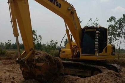 ขายKomatsu Pc200 รุ่น 8 2,000ชั่วโมง สวยเต็ม&lt;&lt;&lt; เบอร์ติดต่อ 098-7155789