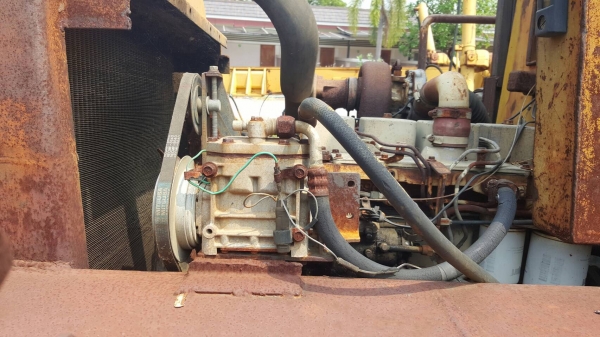 ขาย รถบด 9 ล้อ SINGTHAI เครื่อง คัมมินส์ 4 สูบ รถจอดนานต้องเช็คสภาพหน่อย เอกสารชุดประมูลครับ