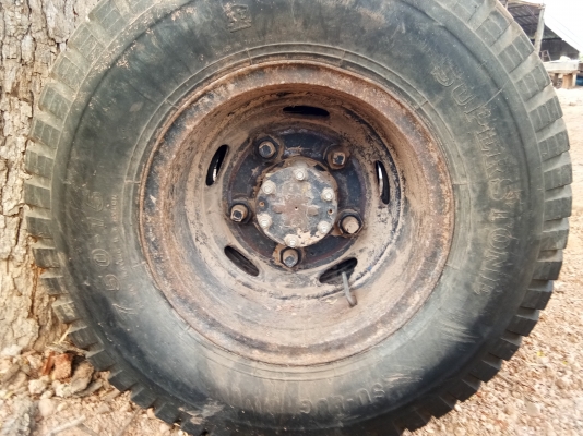 ขายเพลาท้ายยกเส้นของอีซูซุNKR110สภาพดีไม่มีหอนโทร0807346335ครับ