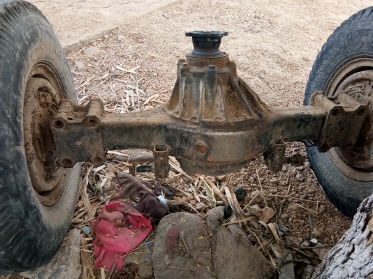 ขายเพลาท้ายยกเส้นของอีซูซุNKR110สภาพดีไม่มีหอนโทร0807346335ครับ