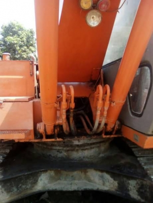 HITACHI EX 200-3 HITACHI EX 200-3