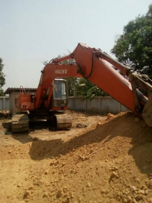 HITACHI EX 200-3