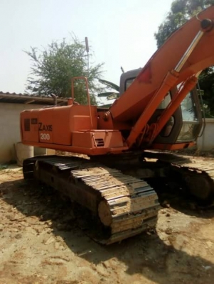 HITACHI EX 200-3 HITACHI EX 200-3