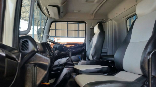ขายสิบล้อดัมพ์ Hino mega FM1J เครื่อง 220 แรง ปี 47 มีระบบลากพ่วง ทะเบียนพร้อม