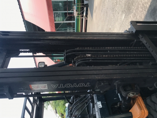 ขายรถฟอร์คลิฟท์ ยี่ห้อToyota7FG30 ขนาด3 ตัน