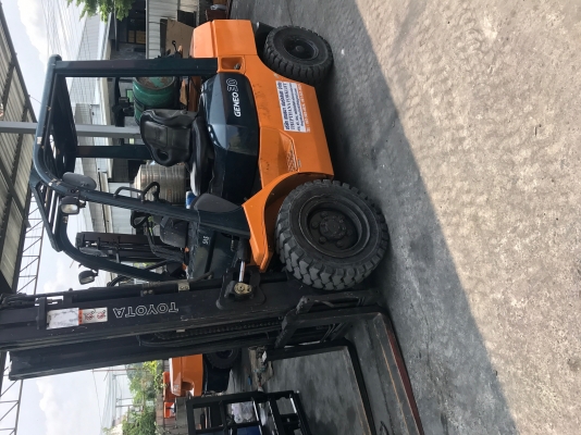 ขายรถฟอร์คลิฟท์ ยี่ห้อToyota7FG30 ขนาด3 ตัน