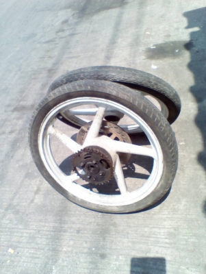 ล้อแม็ก 2 ล้อ suzuki สตริงเกอร์ อากิลา 850.-