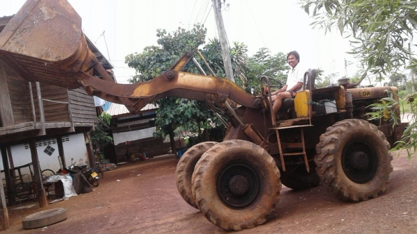 ขาย รถตัก KOMATSU JH30 รถใช้งานอยู่ประจำ เครื่องแน่น ปั้มแรง เกียร์ดี ราคาต่อรองได้ครับ