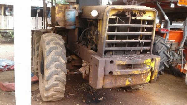 ขาย รถตัก KOMATSU JH30 รถใช้งานอยู่ประจำ เครื่องแน่น ปั้มแรง เกียร์ดี ราคาต่อรองได้ครับ