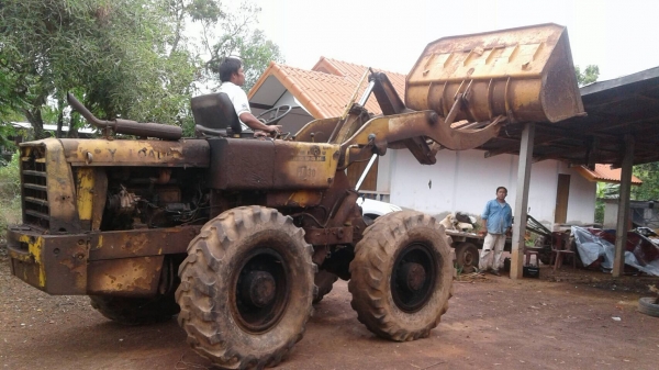 ขาย รถตัก KOMATSU JH30 รถใช้งานอยู่ประจำ เครื่องแน่น ปั้มแรง เกียร์ดี ราคาต่อรองได้ครับ