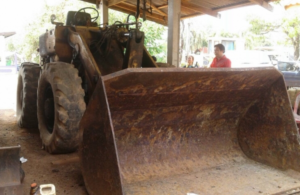 ขาย รถตัก KOMATSU JH30 รถใช้งานอยู่ประจำ เครื่องแน่น ปั้มแรง เกียร์ดี ราคาต่อรองได้ครับ