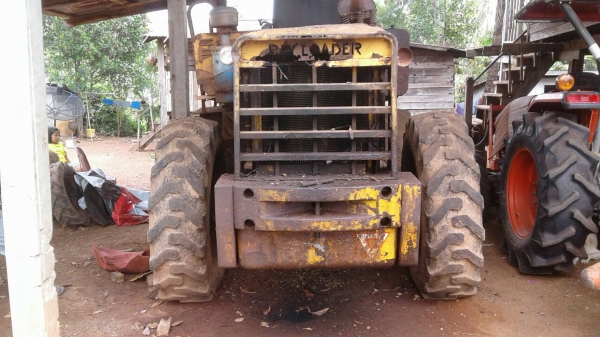 ขาย รถตัก KOMATSU JH30 รถใช้งานอยู่ประจำ เครื่องแน่น ปั้มแรง เกียร์ดี ราคาต่อรองได้ครับ