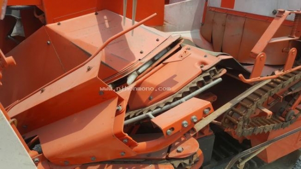 รถเกี่ยวข้าวนั่งขับ KUBOTA RX1950 ราคาพิเศษ 80,000 บาท  รหัสสินค้า : 81004703 www.nihonmono.com