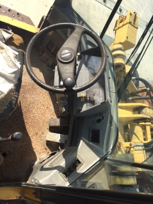 ขายรถตักล้อยาง KOMATSU WA100-3E แอร์ไฟฟ้าเล่มทะเบียนพร้อม สนใจโทร 081-970-1072
