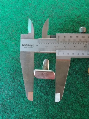 น็อตสแตนเลส 8 มิล ยาว 34 มิล