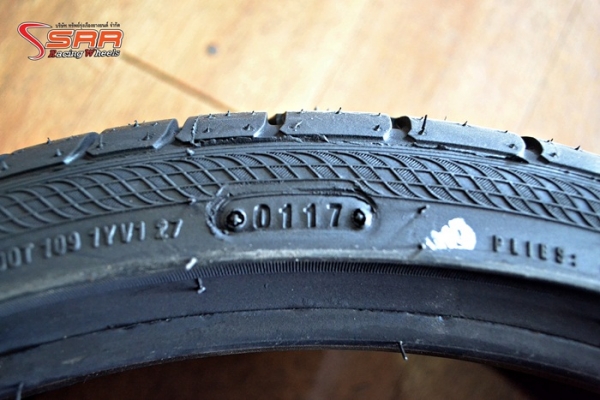 ACCELERA PHI 235/35R20 เส้นละ 4,500 บาท