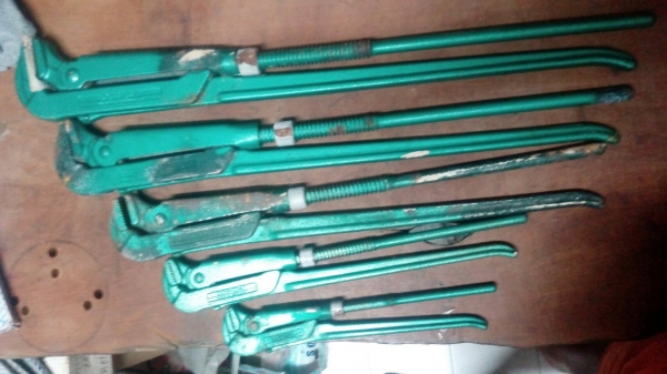 ขายคอม้าDOWIDAT Made in Germany. 1ชุด ขนาด1",1 1/2", 2",3",  4" ใหม่เก่าเก็บ