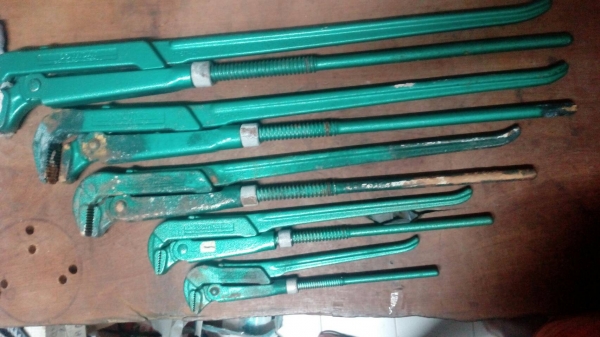 ขายคอม้าDOWIDAT Made in Germany. 1ชุด ขนาด1",1 1/2", 2",3",  4" ใหม่เก่าเก็บ