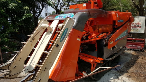 รถเกี่ยวข้าว