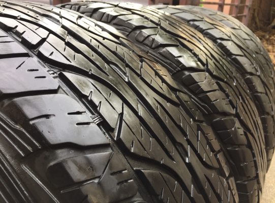 ยาง All Dunlop 265 70 16 กลางปี15 ดอกเยอะ ใช้ยาว ราคาไม่แพง