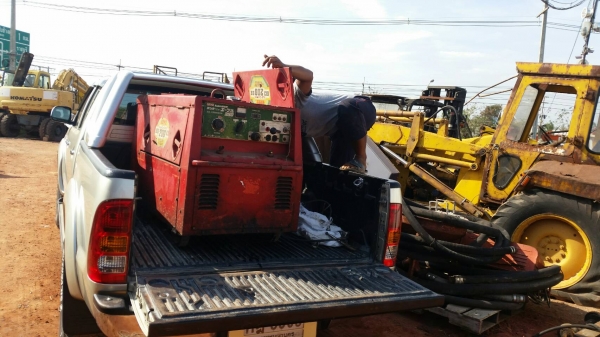 ขอบคุณลูกค้า จากรามอินทรา ครับมาอุดหนุน เครื่องเชื่อมพร้อมปั่นไฟ จาก tractor-backhoe ไปใช้ครับ ขอบคุณลูกค้า จากรามอินทรา ครับมาอุดหนุน เครื่องเชื่อมพร้อมปั่นไฟ จาก tractor-backhoe ไปใช้ครับ