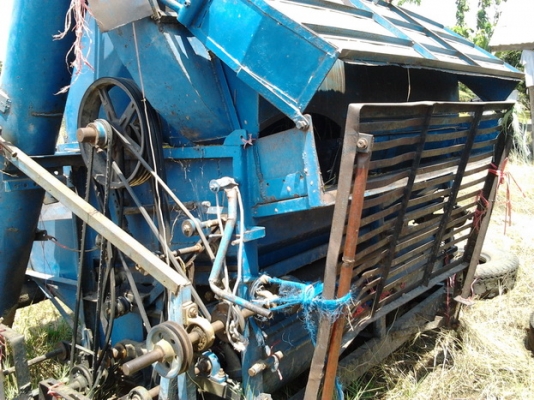 ขาย ตู้ นวด/สี ข้าว ขนาด 6 ฟุต สภาพสวย น.รวมช่าง อ.จตุรัส จ.ชัยภูมิ  สีสันยังสวย สายพานไม่มีขาด  พร้อมใช้งาน ราคาต่อรองได้ครับ