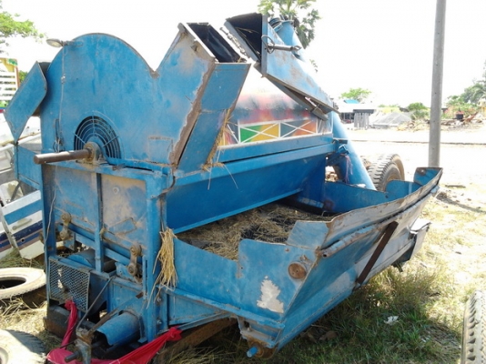 ขาย ตู้ นวด/สี ข้าว ขนาด 6 ฟุต สภาพสวย น.รวมช่าง อ.จตุรัส จ.ชัยภูมิ  สีสันยังสวย สายพานไม่มีขาด  พร้อมใช้งาน ราคาต่อรองได้ครับ