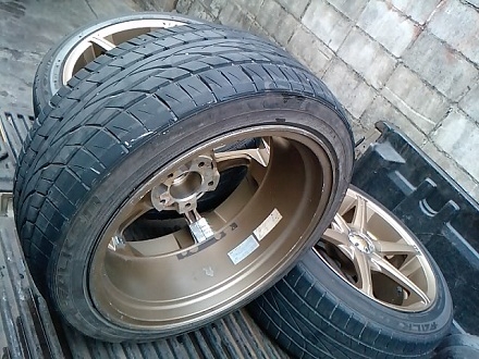 ขายแม๊กขอบ18นิ้วพร้อมยางสวยๆครับ