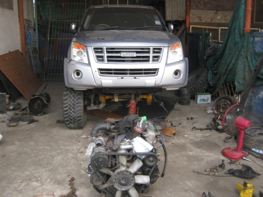 ขายเครื่องพร้อมเกีย 2500เทอโบ