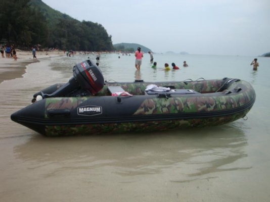เรือยางท้องไฟเบอร์ MAGNUM BOAT