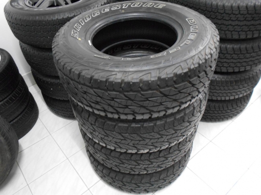 ขายยาง Bridgestone All Terain 265/70/16 กลางปี 11สวยๆ 1 ชุด/ใส่ฟรีค่ะ