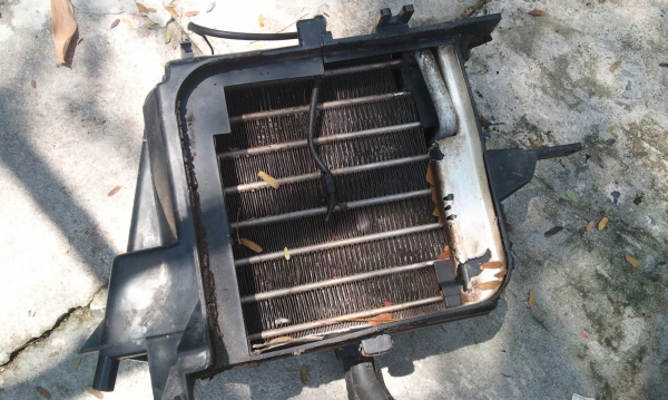 ขาย ตู้แอร์ โซลูน่า รุ่นแรก