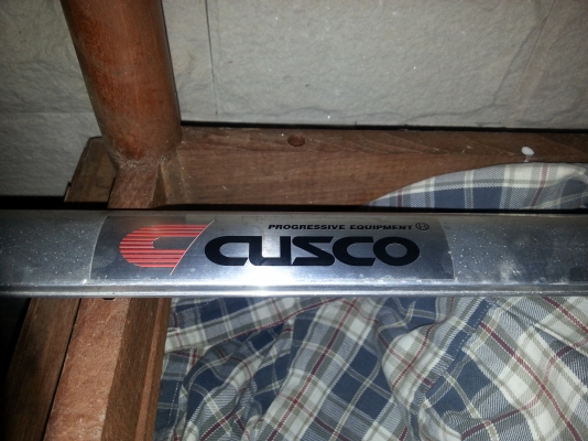 ขายโช๊ค CUSCO จากนอก ใส่โตโยต้า ยาริส  พร้อมค้ำโช๊คหน้า