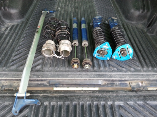 ขายโช๊ค CUSCO จากนอก ใส่โตโยต้า ยาริส  พร้อมค้ำโช๊คหน้า